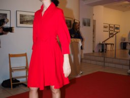 Fashion Show in der Contemplor Galerie Wien am 16. 03. 2024